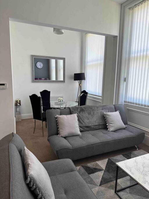 New Hmm Apartmentz - Free Parking - Beautiful Area Sunderland  Exterior photo